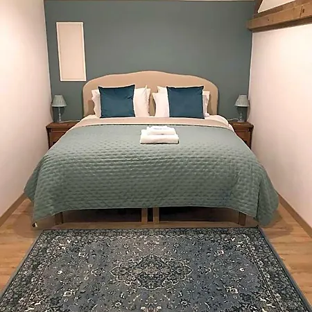 Bed & Breakfast Logis De L'arceau Celles (Charente-Maritime)