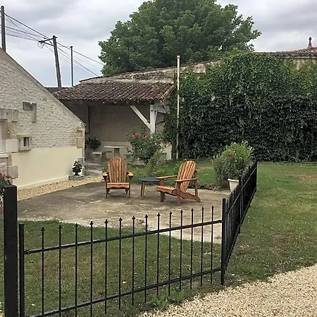 Logis De L'arceau 3* Celles (Charente-Maritime)