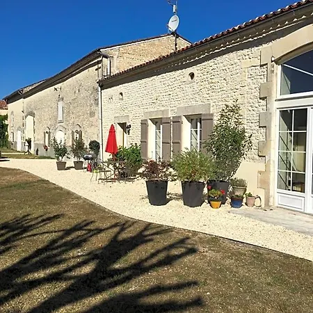 Bed & Breakfast Logis De L'arceau 3*