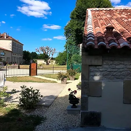 Logis De L'arceau Celles (Charente-Maritime)