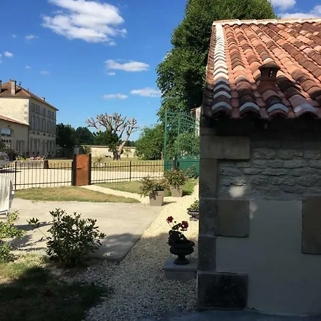 Logis De L'arceau Couette-café Celles (Charente-Maritime)